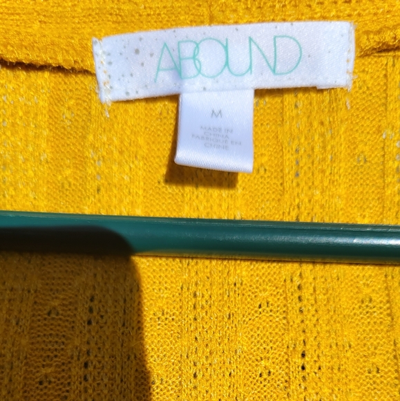 Abound medium yellow cropped lightweight button up v neck sweater - Picture 9 of 11